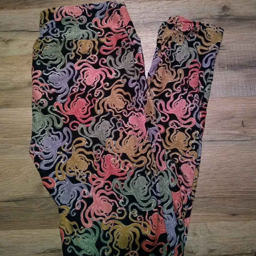 OS Lularoe octopus leggings